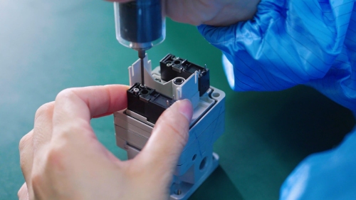 Production de r&eacute;gulateurs pneumatiques ITV